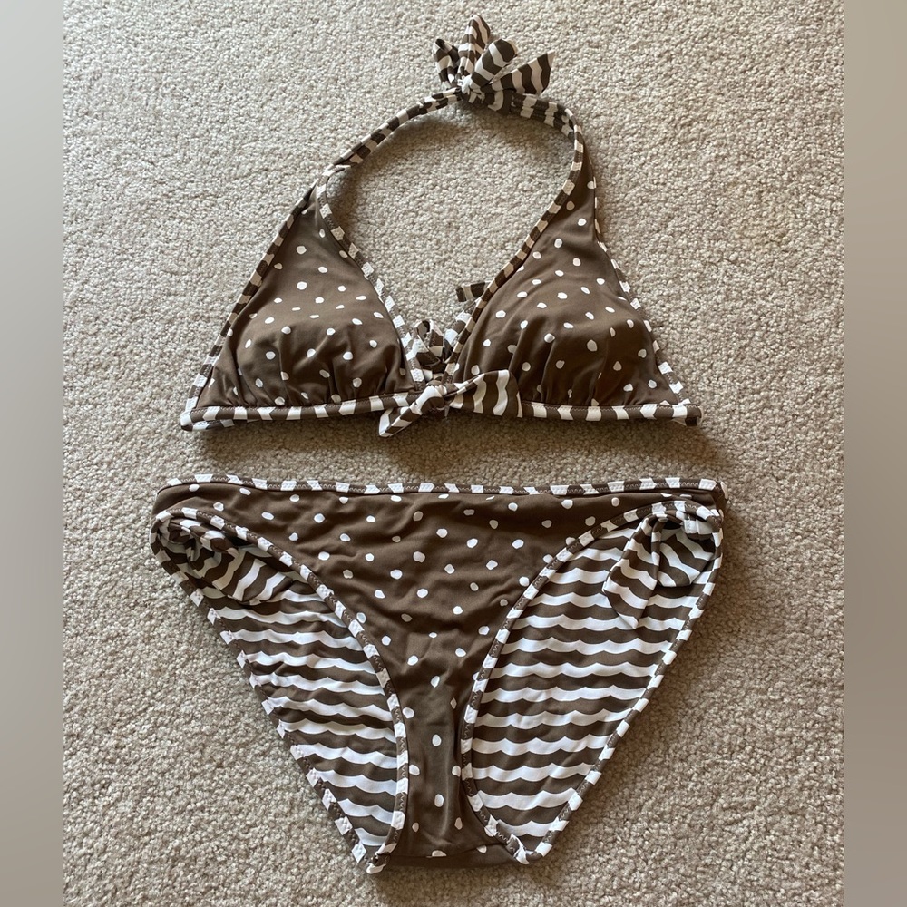 Bikini - Picture 2 of 5